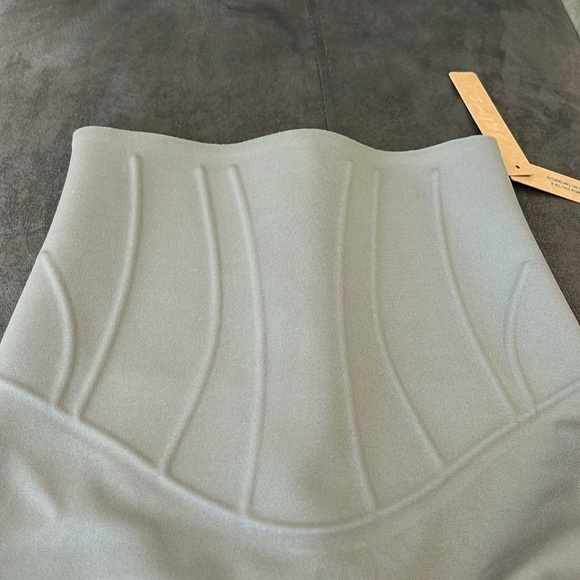 Skims Bonded Corset Group - Picture 5 of 9